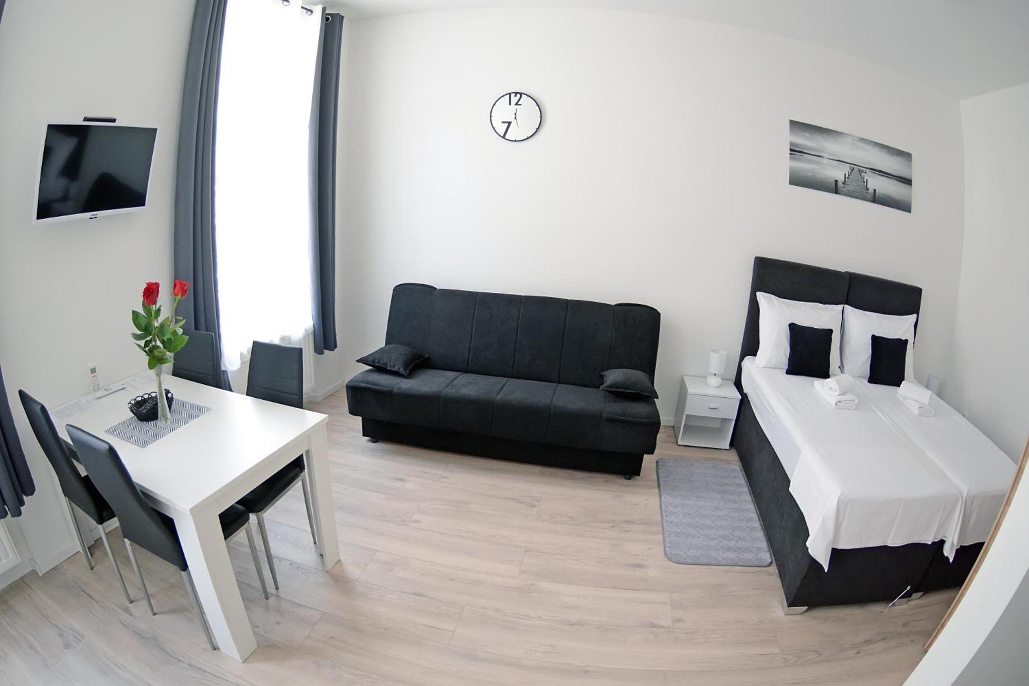 Virtus Apartments And Rooms With Free Private Parking Zagreb Oda fotoğraf